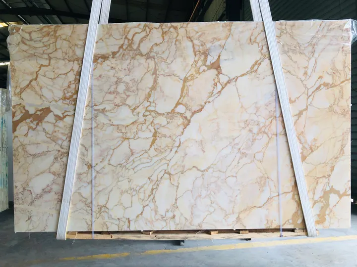 Calacatta Vagli Marble Slab in Sun Valley, Los Angeles