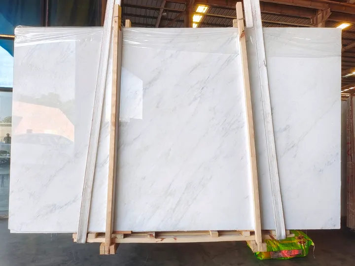 Calacatta Bella Marble Slab in Sun Valley, Los Angeles