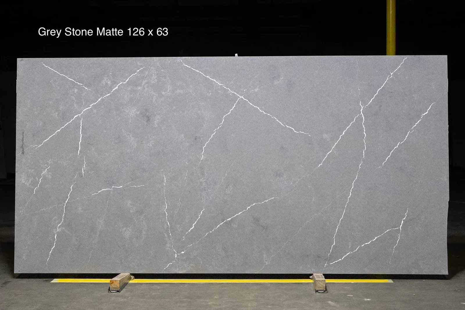 Cloudy Grey Quartz Slab in Northridge, Los Angeles