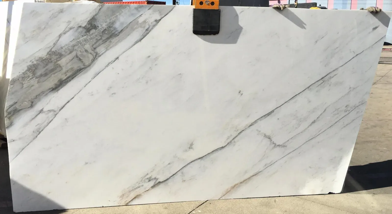 Calacatta Michelangelo Marble Slab in Sun Valley, Los Angeles