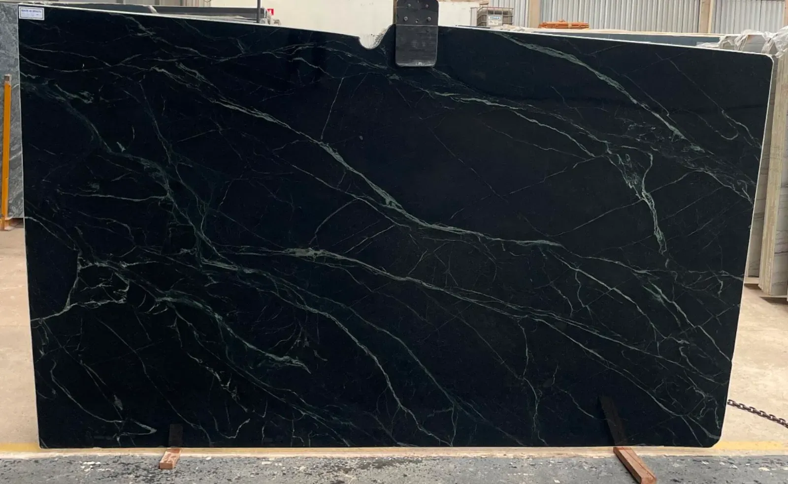 Saratoga 1st Choice Quartzite Slab in Los Angeles